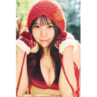 アイドル・浜辺ゆりな、自身初の水着グラビア！色白マシュマロボディを披露