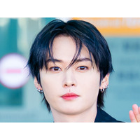 「語彙なくす」Stray Kids・リノ、思わず見入る美貌…初の日本単独表紙で見せた“宝石級”の輝き