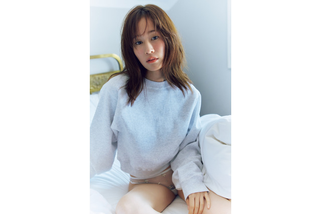 前田敦子「ラスト写真集」が6.1万部突破！“過去最大露出”の舞台裏&未公開カットも解禁 画像