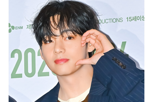 「ただ吹いただけなのに…」BTS・V、サックスの即興演奏に世界的奏者が驚嘆！抜群の音楽センスを証明 画像