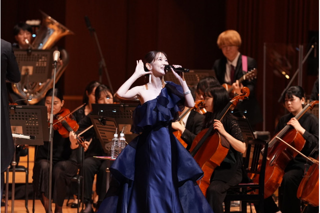 柏木由紀、コンサートで豪華ドレス姿をSNSでも披露「とっても似合ってる」「これからも歌い続けて」 画像