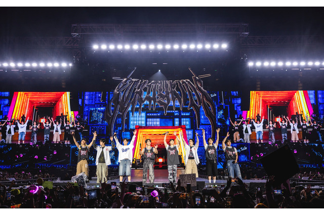 生バンドが響く、巨大ロックフェス級の熱狂！『Stray Kids : The dominATE Experience』が映した8人の軌跡 画像