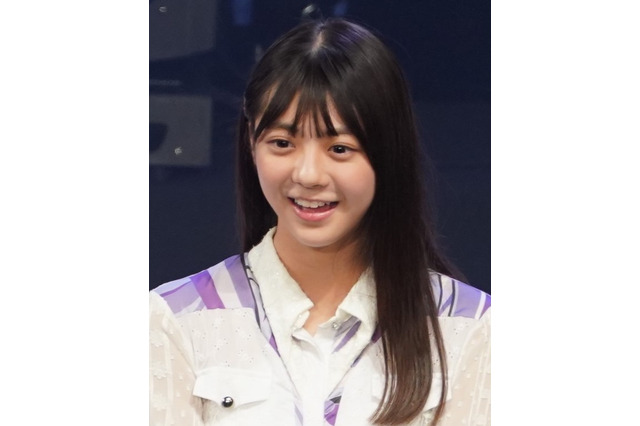 乃木坂46・冨里奈央、自宅のリビングに金魚100匹飼育し「金魚すくい」練習！？ 画像