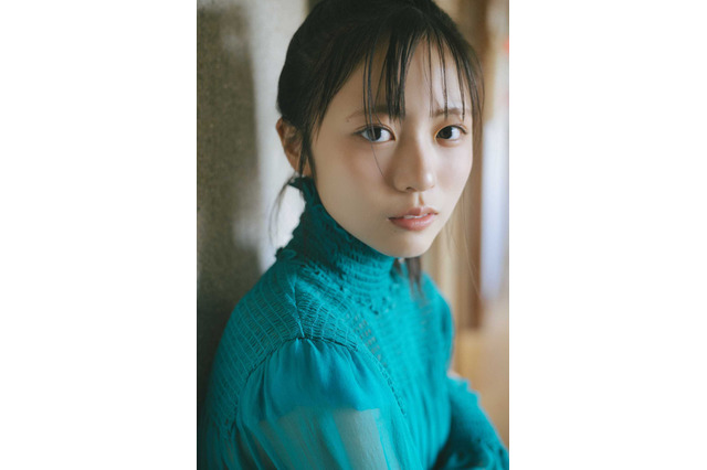 美しさに思わず目を奪われる！日向坂46・正源司陽子が表紙・巻頭に登場！ 画像