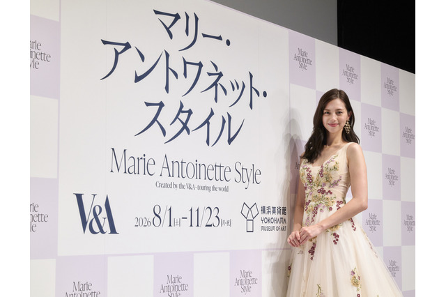 中条あやみ、マリー・アントワネットを意識したドレスで登場！ 画像