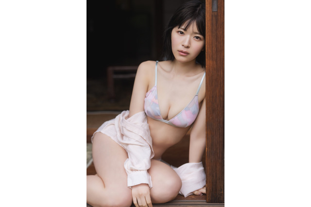 テラテラ・黒田かほ、水着グラビアに初登場！古民家で“透明感”あふれる姿を披露 画像