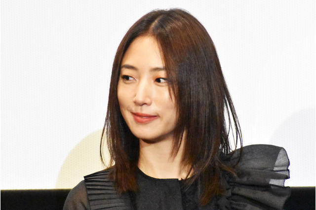 MEGUMI伝授、顔のたるみ改善方法にスタジオゲスト驚愕！20秒でリフトアップ 画像