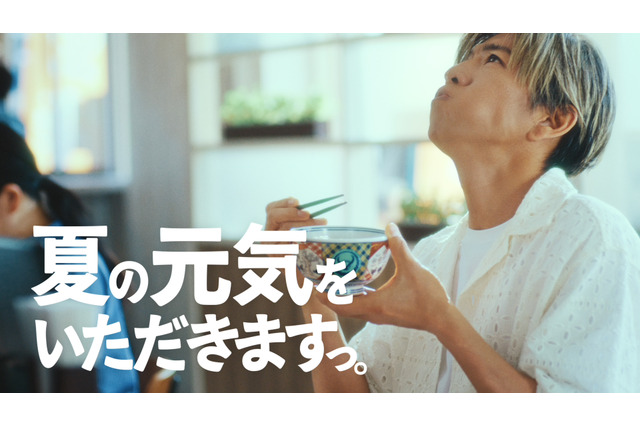 木村拓哉、吉野家新CMで「麦とろ牛皿御膳」を豪快に堪能！「撮影とはいえ、今日、かなりいただきました！」 画像