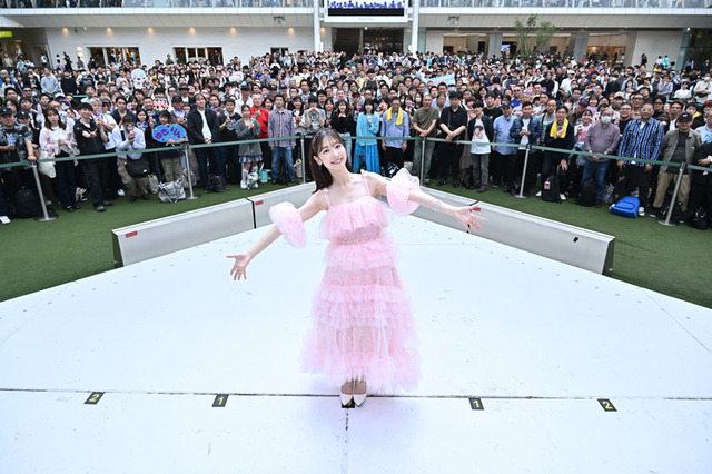 柏木由紀、AKB48卒業後初のフリーライブをラゾーナ川崎で開催！夢のステージに大興奮！ 画像