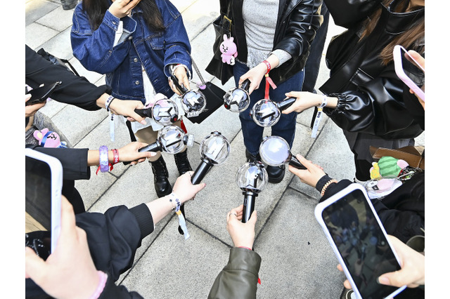 メンバーが脱退しても返金不可？　K-POPファンクラブ規約に韓国当局がメス、問われる“ファン軽視”の構図 画像