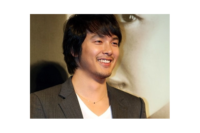 『冬のソナタ』俳優パク・ヨンハさん、32歳の若さでこの世を去って16年…日本でも愛された韓流スター 画像