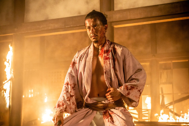 小栗旬、大河「豊臣兄弟！」本能寺の変を語る！「お前じゃない」はアドリブだった 画像