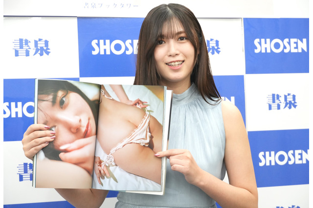 北向珠夕、印象深いカットは「お尻の横で“シーサーポーズ”」　3年振りの“グラビア復帰”写真集 画像