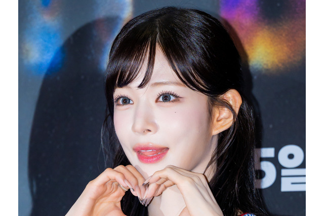 アイドルなのに「吸ってないなら寂しい」…fromis_9・チェヨン、“電子タバコ写りこみ”を釈明 画像