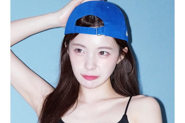 いくらなんでも短すぎ…韓国美人チア、“限界ミニ丈”で太もも全開「見えちゃいそう」「やばい」 画像