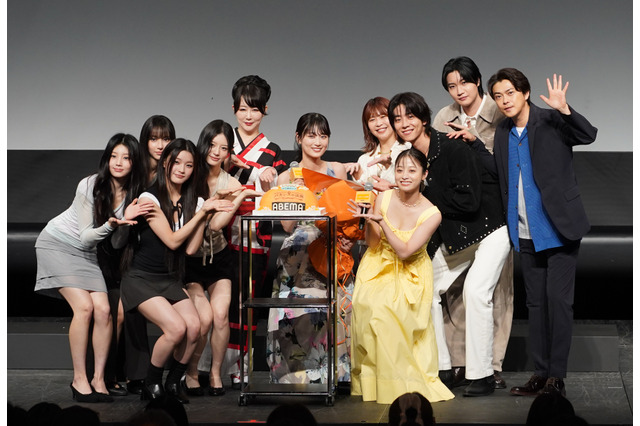 山下美月、バースデーサプライズに歓喜「橋本環奈に花束をもらえる人生でよかった」 画像