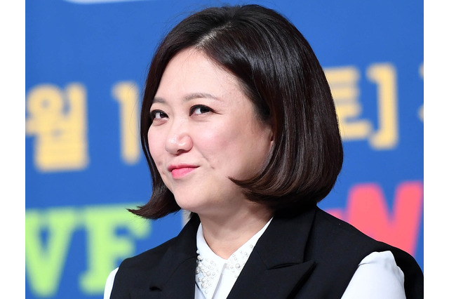 東京の喫茶店で「匂いがきつすぎて無理」と不満も…韓国タレント、日本の“便利メガネ”を絶賛 画像