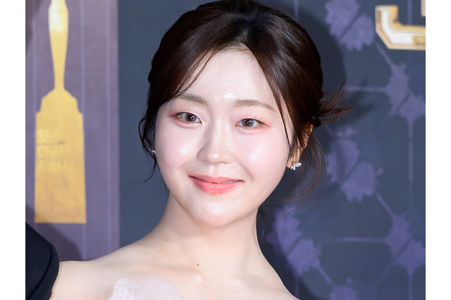 結婚発表からわずか4カ月…『女神降臨』『社内お見合い』出演の韓国女優（32）、第1子妊娠を報告 画像