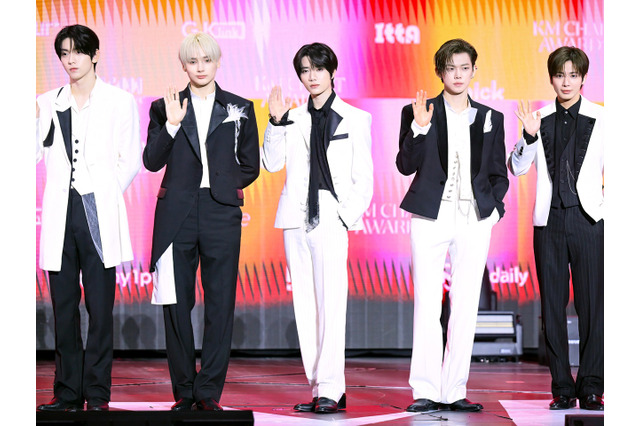 TXT、原宿に期間限定POP-UP STOREオープン！日本新SG『セツナハナビ』公式グッズも登場 画像