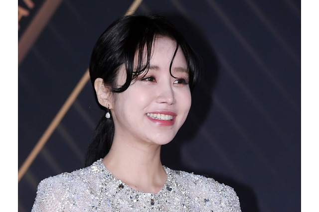 防犯カメラのない死角で“誘拐未遂”…韓国女優、恐怖体験を告白「ワゴン車がついてきた」 画像