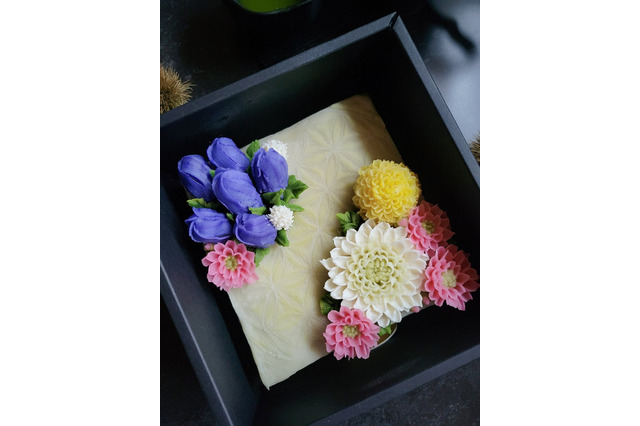 秋の草花をあんクリームで表現！フラワーケーキ「花暦〈秋〉」14日より発売 画像