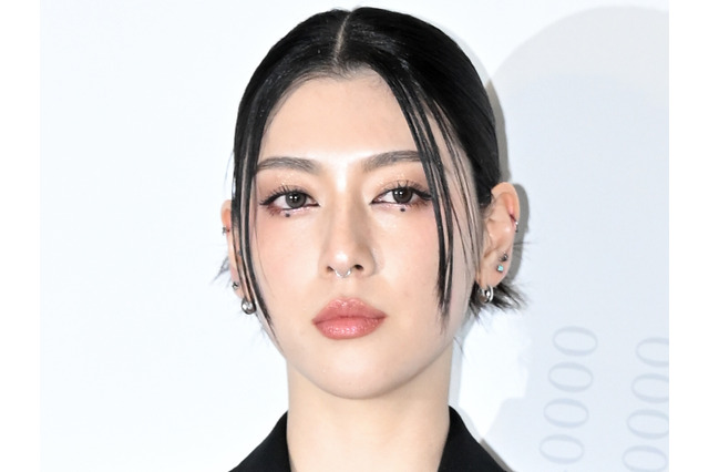 ベッドシーンに続き…三吉彩花、高校生まで父親と入浴の過去が韓国で話題「ギャップがすごい」 画像