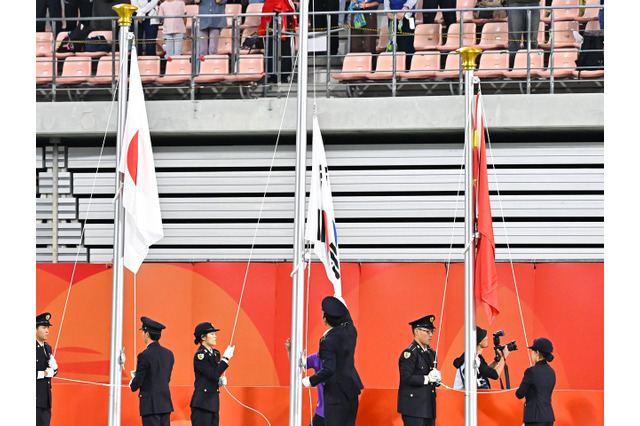 金メダルの韓国“のみ”国旗掲揚されず…男子サッカー表彰式トラブル　「国旗一枚すらまともに掲げてくれず不満」と韓国主将も苦言【アジア大会】 画像