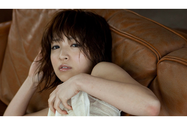 天真爛漫の田中涼子がかつてない大胆ショットに挑戦 画像