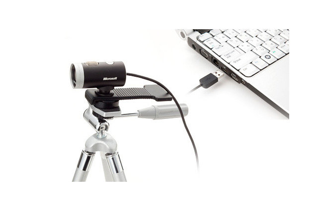 ソフトバンクBB、webカメラ同梱の「Ustreamスターターキット」 画像