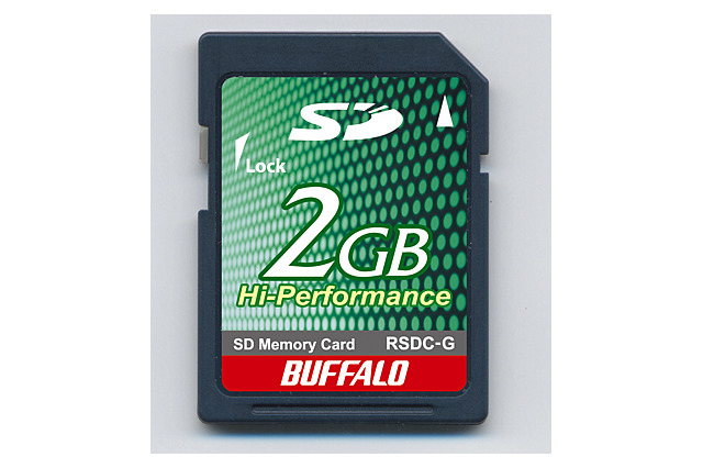 バッファロー、転送速度20Mバイト/sの2GバイトSDメモリーカード 着メロ3曲の無料ダウンロード権付き 画像