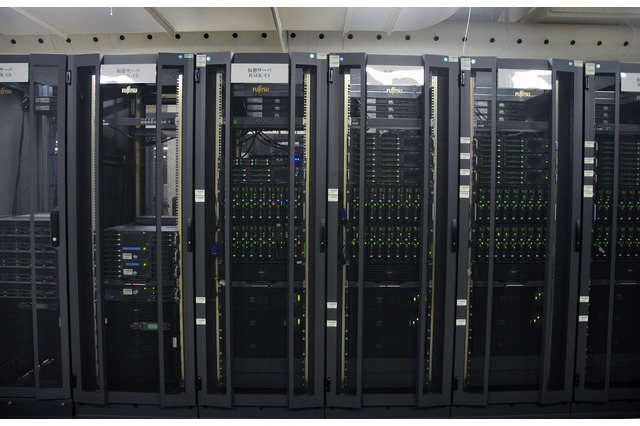 富士通、沼津ソフトウェア開発クラウドセンターを公開！　開発環境を自動構築 画像