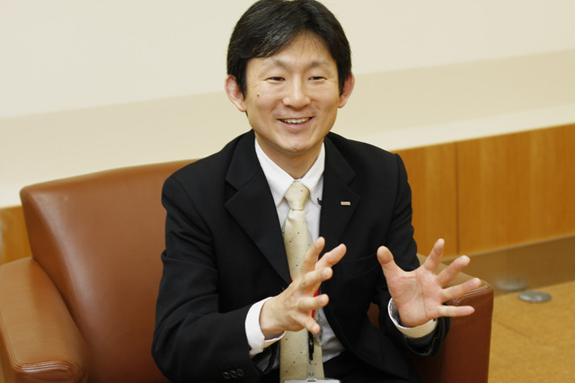 【CEATEC JAPAN 2010（Vol.1）】商用化目前！NTTドコモのLTE”Xi”が見どころ 画像