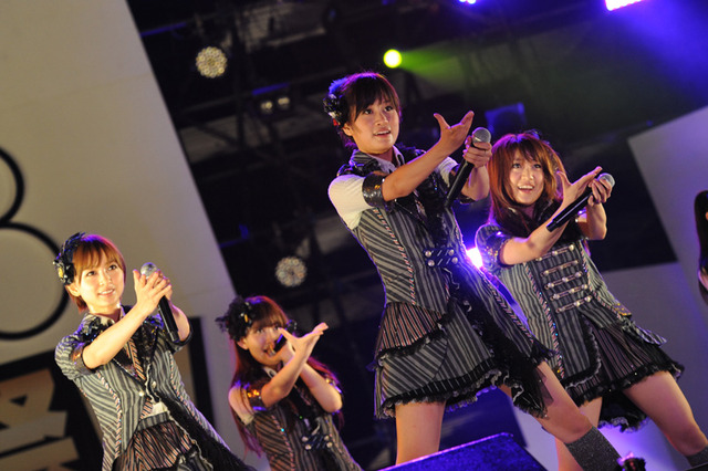 ひかりTV、30日にAKB48の野外ライブ映像を3Dで独占放送! 画像