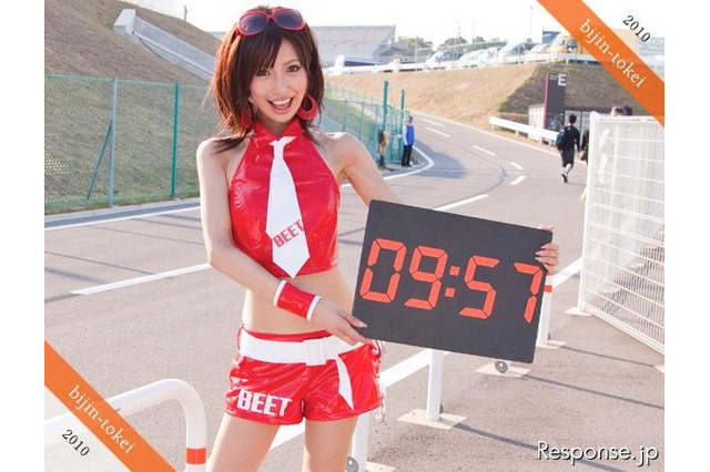 セクシー美女だらけ!? 鈴鹿8耐レースクイーンを「サーキット時計」でチェック 画像
