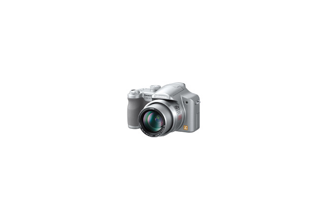 松下、手ブレ補正機構内蔵の12倍ズームを搭載した600万画素デジカメ「LUMIX DMC-FZ7」 画像