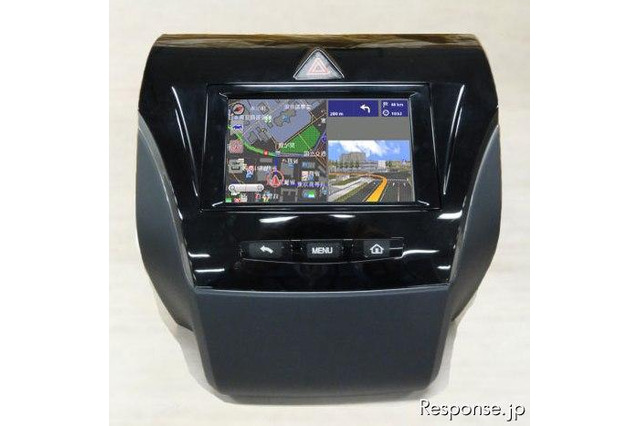 【CES 2011】富士通テン、Android車載用端末を出展 画像