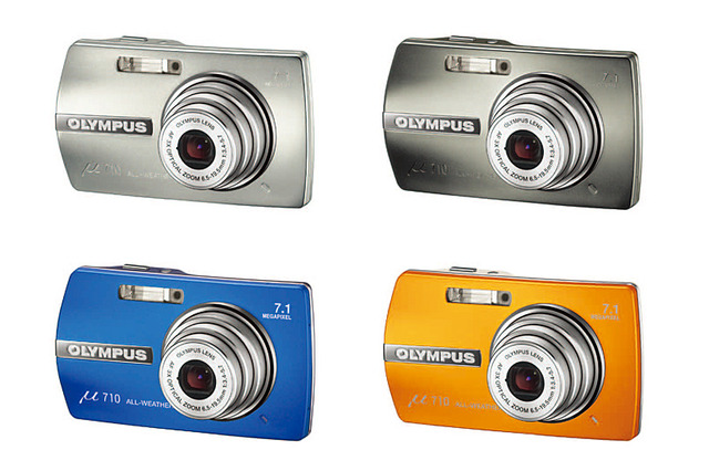 オリンパス、波をモチーフにした生活防水機能付き710万画素デジカメ「μ 710」 画像