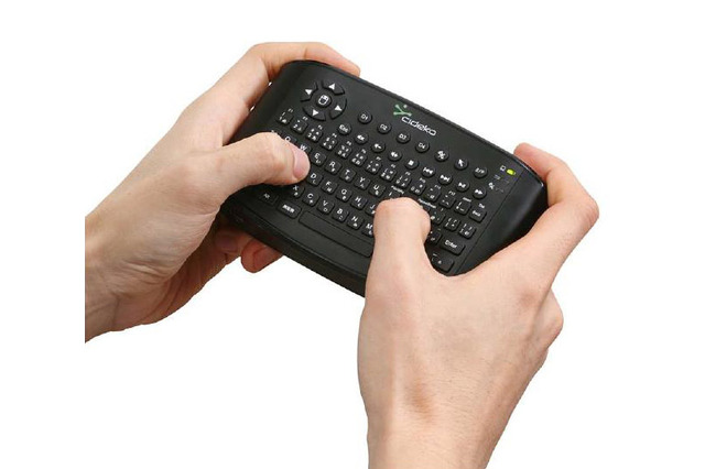 ゲームコントローラー感覚で空中操作できるワイヤレスマウス&キーボード 画像