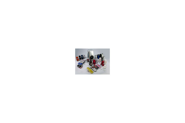 メッキ加工やワンプッシュスライド機構も再現した携帯電話フィギュアが発売 画像