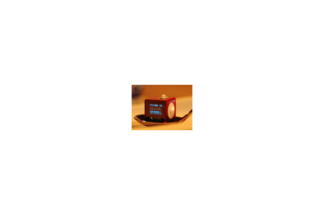 シーグランド、重さ18g、24mm角のサイコロ型デジタルオーディオプレーヤー 画像