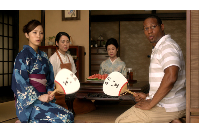 ソフトバンク、白戸家の新CM「うちわ」篇を発表……お父さん「ワ・レ・ワ・レ・は・宇・宙・人・だ」 画像