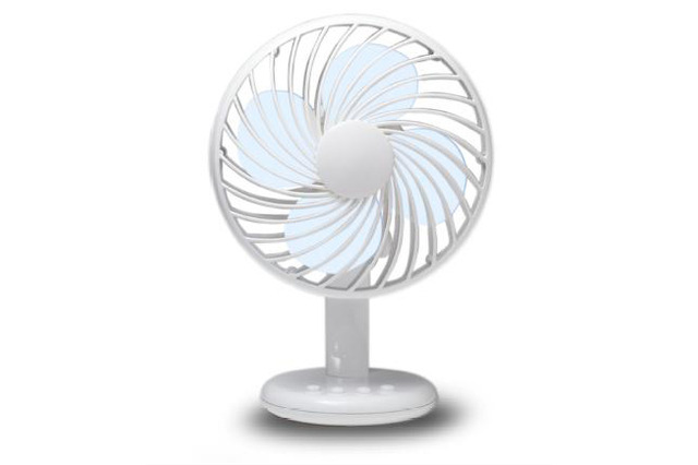 ピークシフト対策、USB給電/乾電池駆動の扇風機……ボイスコントロール機能付き 画像