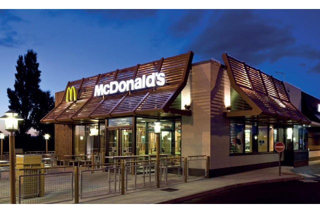 マクドナルド UKが、ICTインフラサポートを富士通に一本化! 画像