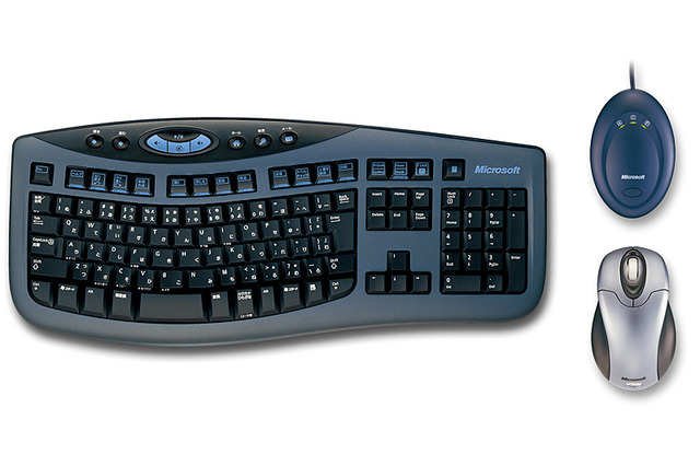 マイクロソフト、エントリークラスのワイヤレスキーボード・光学マウスセット 画像