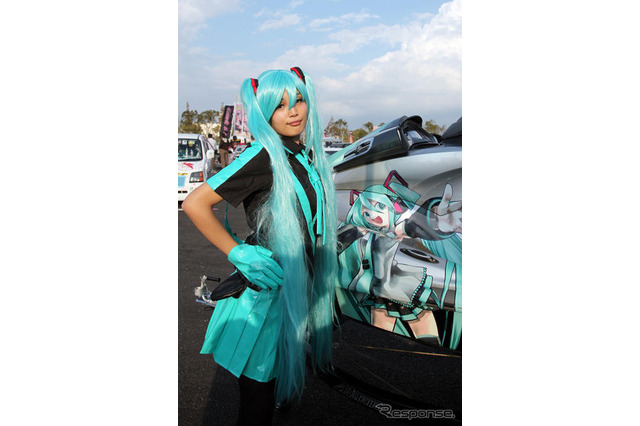 【痛Gふぇすた】初音ミク生みの親? ヤマハは痛マリンジェットを展示 画像