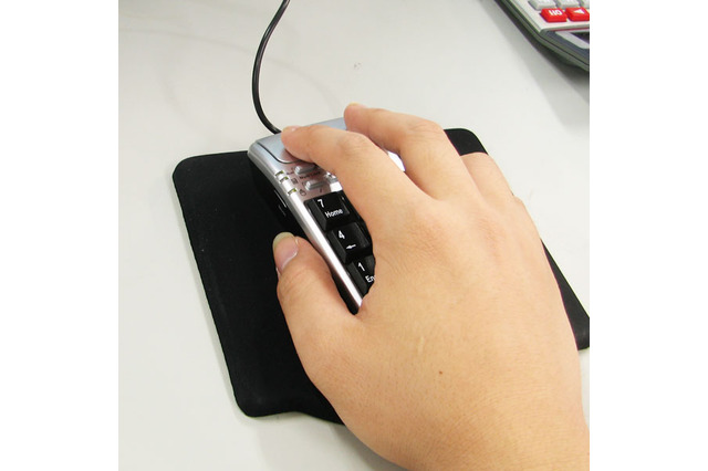 テンキーレスノートPCに適したテンキー付きマウス 画像