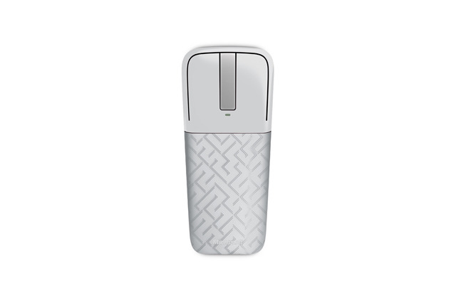 日本マイクロソフト、タッチセンサー搭載ワイヤレスマウス「Arc Touch mouse」に新色 画像