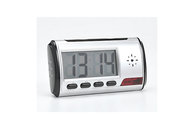 防犯に役立つ動体感知機能つき置時計型ビデオカメラ 画像