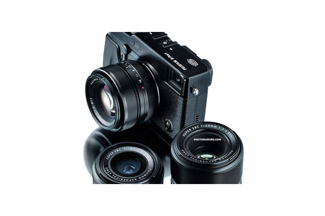 【CES 2012】フジフイルムが初のミラーレス一眼レフを発表! クラシックカメラ風デザイン採用 画像