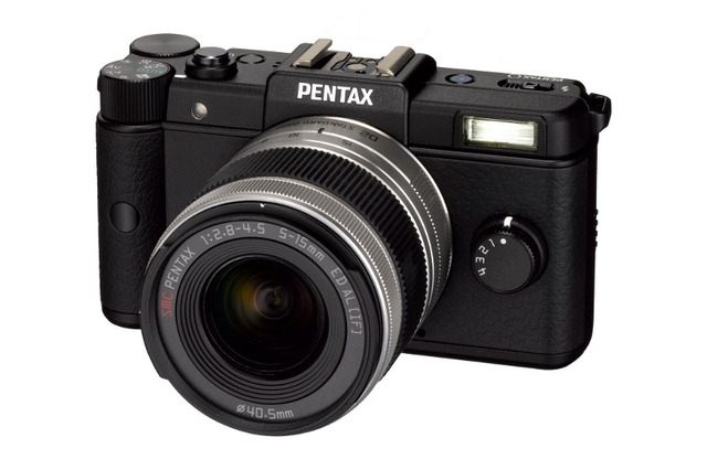 ペンタックス、7万円台で買えるミラーレスデジタル一眼のズームレンズキット 画像